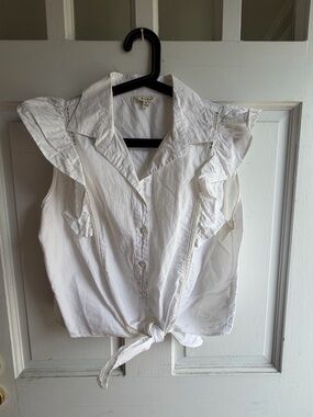 White Ruffled Tie-Hem Sleeveless Shirt - Unknown Brand